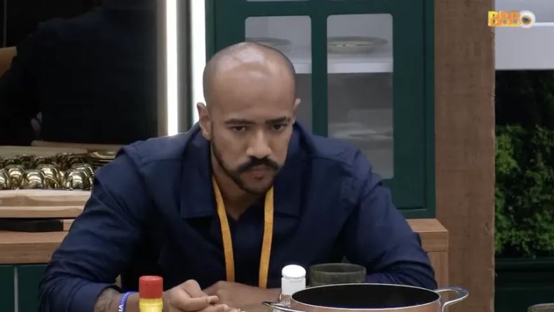 Após dizer que não irá priorizar namoro com Sarah, Alface diz estar com saudade de sister