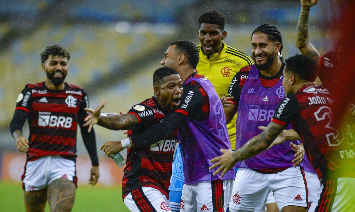 Flamengo aplica 3 a 0 no América-MG pelo Campeonato Brasileiro