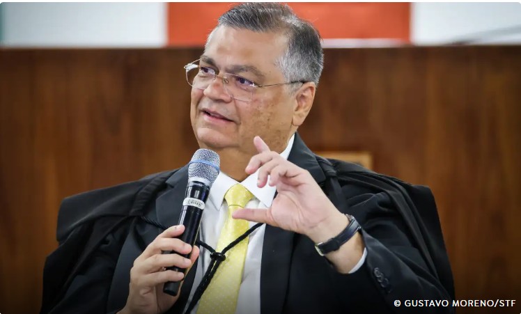 Dino barra habeas corpus de Bolsonaro contra atos de Moraes