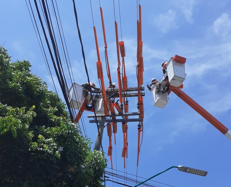 Sete bairros de Manaus ficam sem energia nesta quinta-feira 