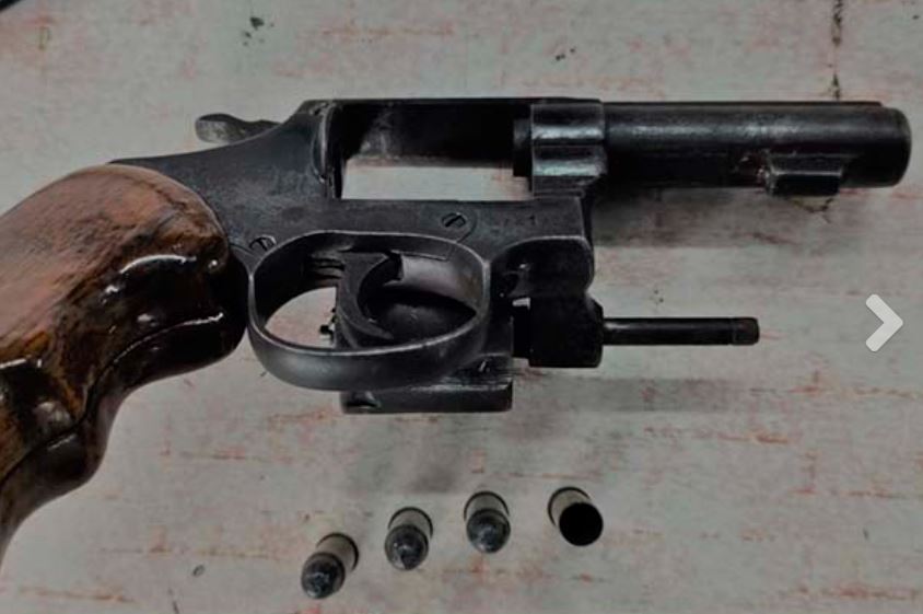 Homem invade condomínio na Ponta Negra e atira contra morador em Manaus