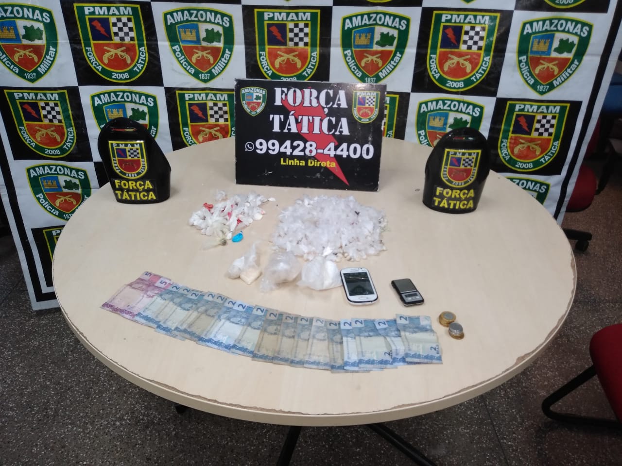 Suspeitos são presos com mais de 260 porções de drogas em Manaus