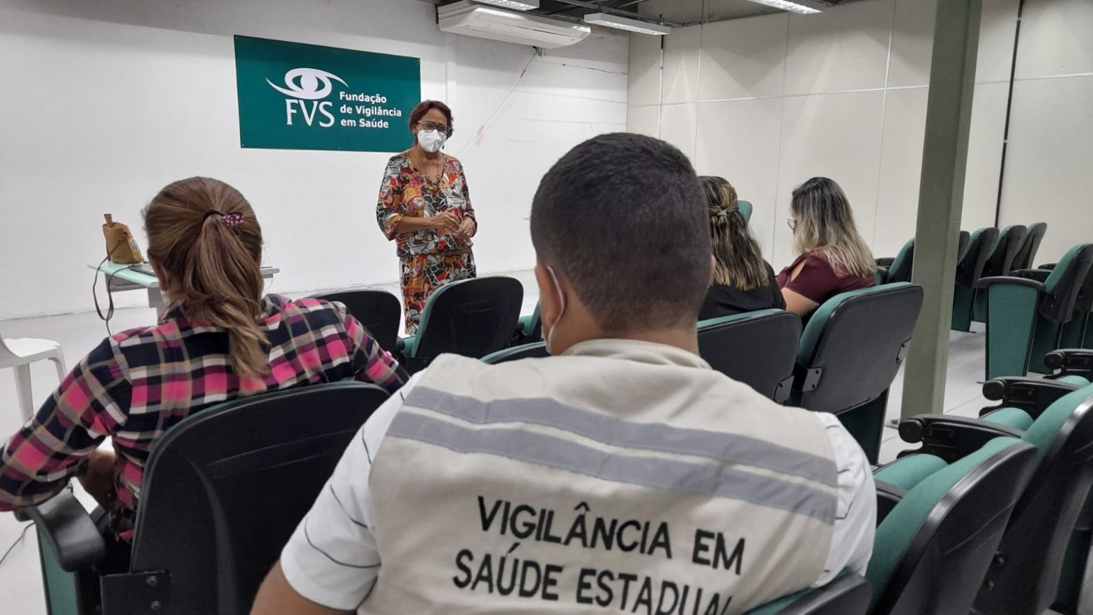 Equipes de saúde são treinadas para intensificar vacinação contra Covid no interior do Amazonas