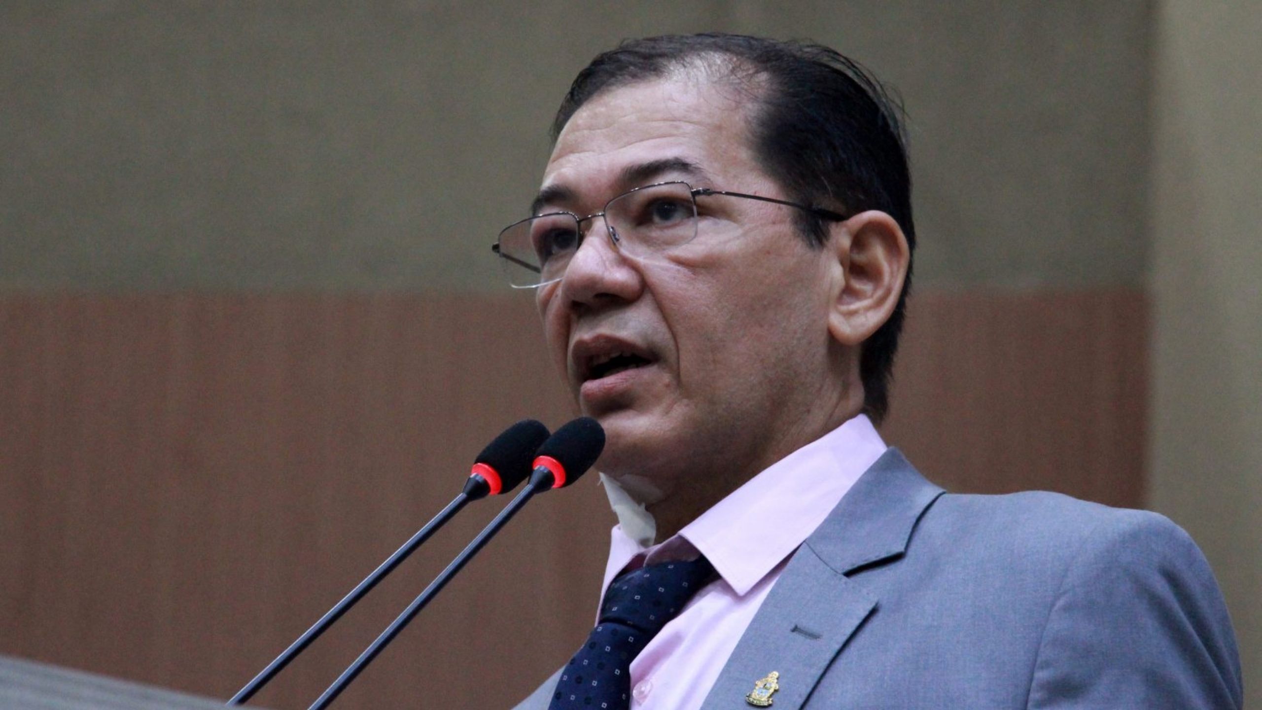 Vereador propõe doação de remédio pós-cirúrgico para animais castrados em Manaus