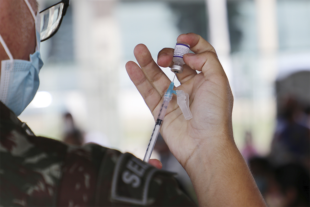 Amazonas já aplicou 4.150.608 doses de vacina contra Covid-19