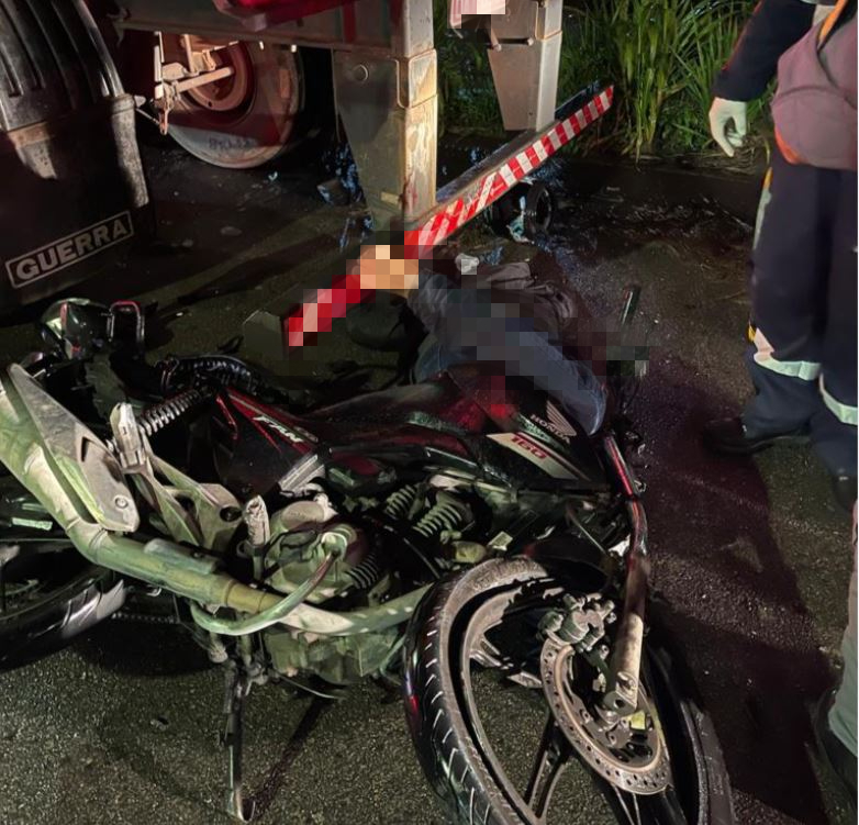 Entregador morre ao ter cabeça esmagada por caminhão durante acidente em Manaus