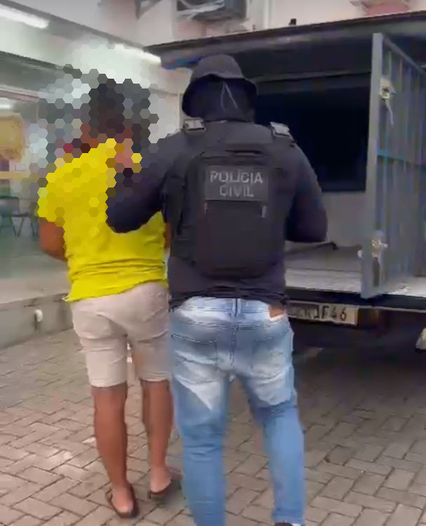 'Tocava e sentava no colo', diz delegada sobre professor preso por estuprar crianças em Manaus