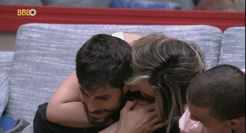Sapato tem nova crise de ansiedade e recebe ajuda de Amanda no BBB 23