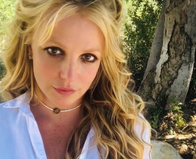 Britney Spears posta carta aberta após depoimento sobre tutela: 'agora sabem a verdade'