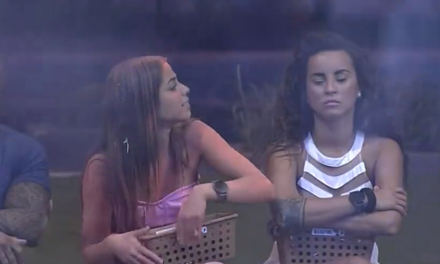 Vídeo: Key enfrenta Larissa e Bruna no jogo da discórdia: 'Só ficam dançando'