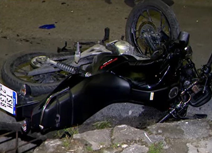 Entregador de delivery morre em acidente entre motocicletas na Av. Nilton Lins
