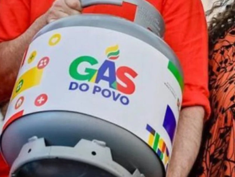 Vale-gás de R$ 120: Famílias do Amazonas já podem acessar o benefício; saiba como