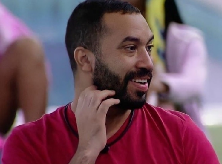 Gilberto explica porque é chamado de 'Gil do Vigor' e 'tchaki tchaki'