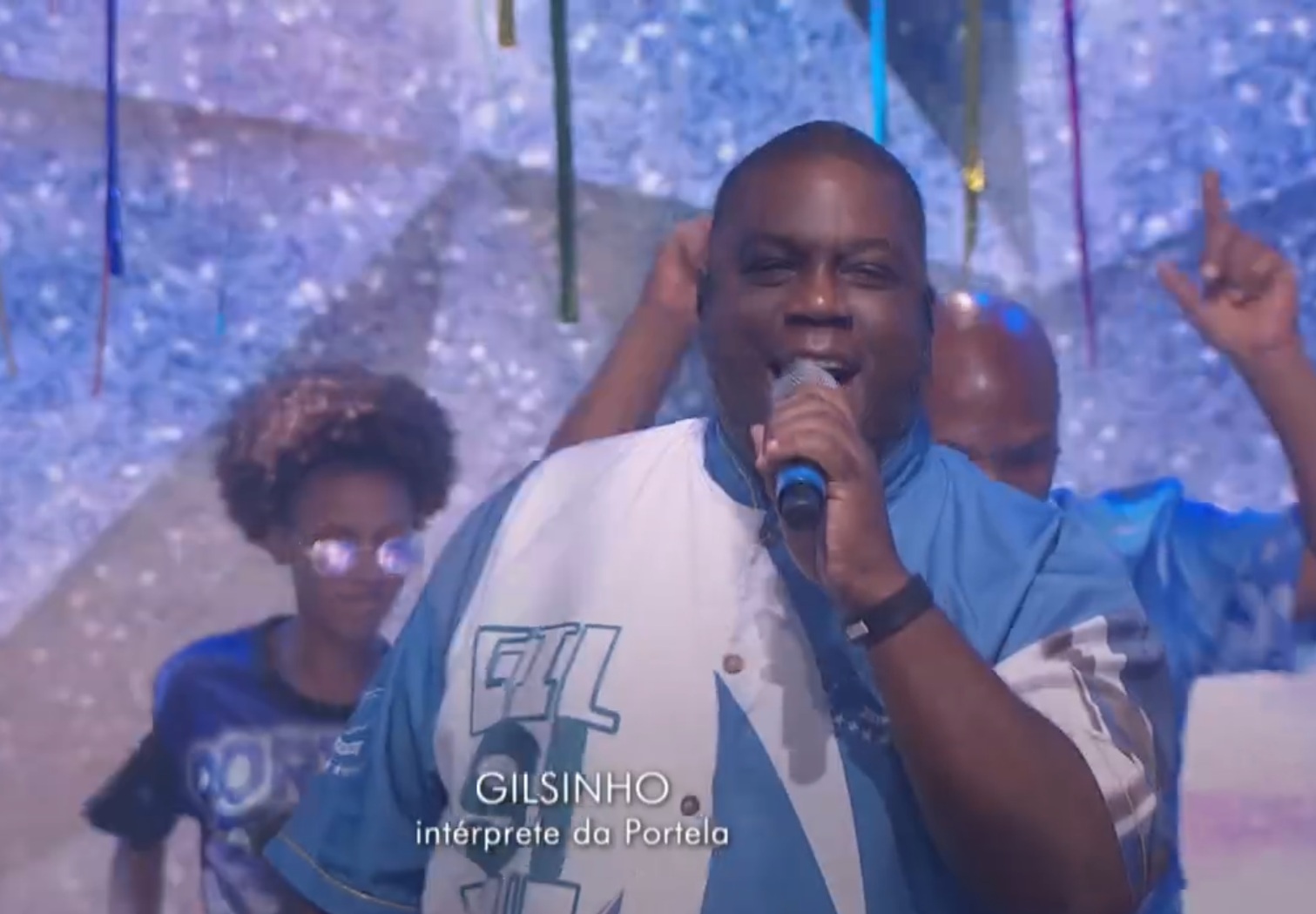 Gilsinho, intérprete da Portela, morre aos 55 anos após cirurgia bariátrica