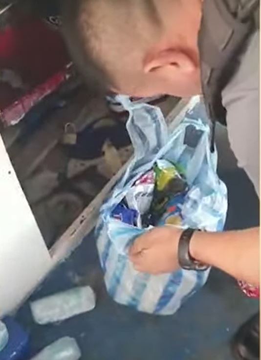 Homem é preso ao ser flagrado com 65 kg de drogas escondido em barco no Amazonas