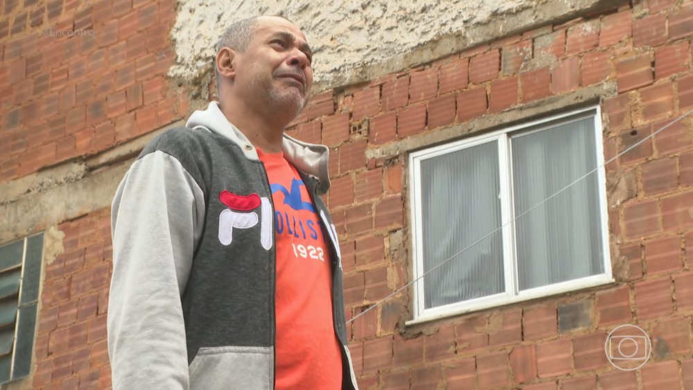 Pai tenta salvar família e vê esposa e filhos sendo soterrados em Petrópolis