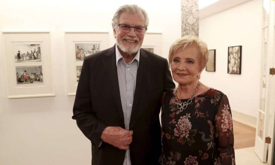 Intubado, Tarcísio Meira faz tratamento de diálise contínua e Glória Menezes segue em apartamento