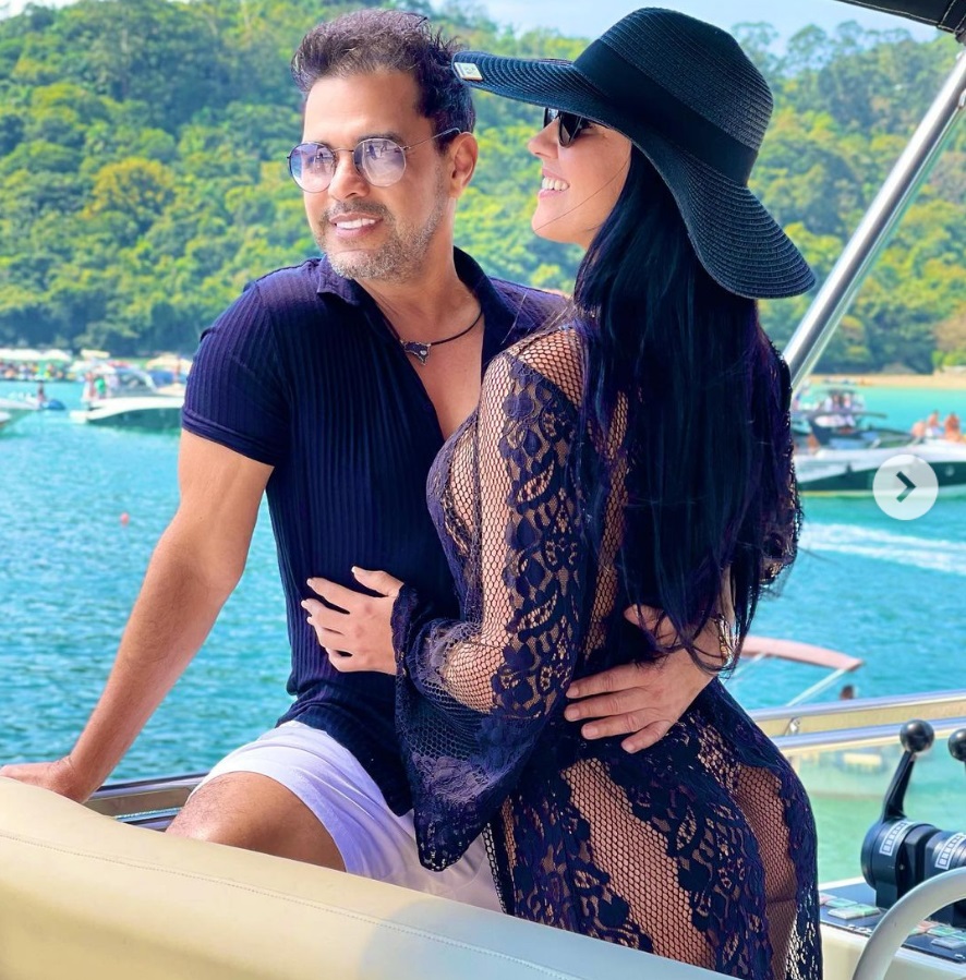 Zezé Di Camargo diz que sai para fazer sexo com Graciele no carro 3 vezes por semana e ainda ama Zilu