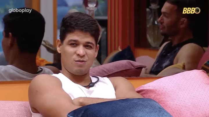 'Zero a fim de conversar', desabafa Guilherme sobre adversários