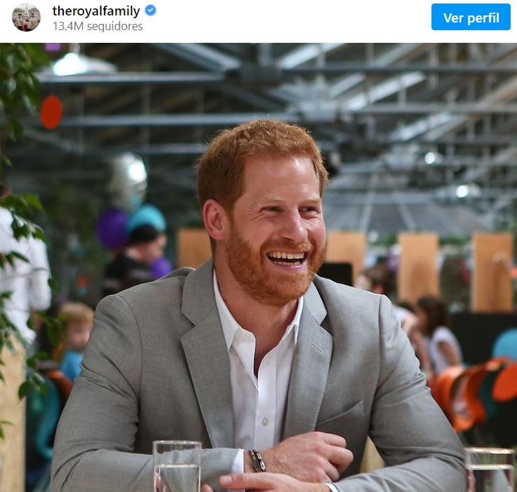 Família Real corta Meghan Markle de foto em comemoração aos 40 anos de Harry