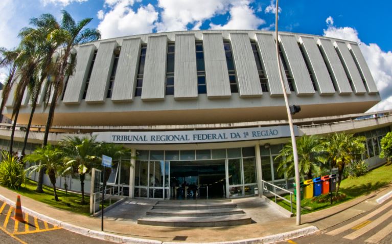 Justiça decide que servidor seja reintegrado após erro em sua avaliação no Amazonas