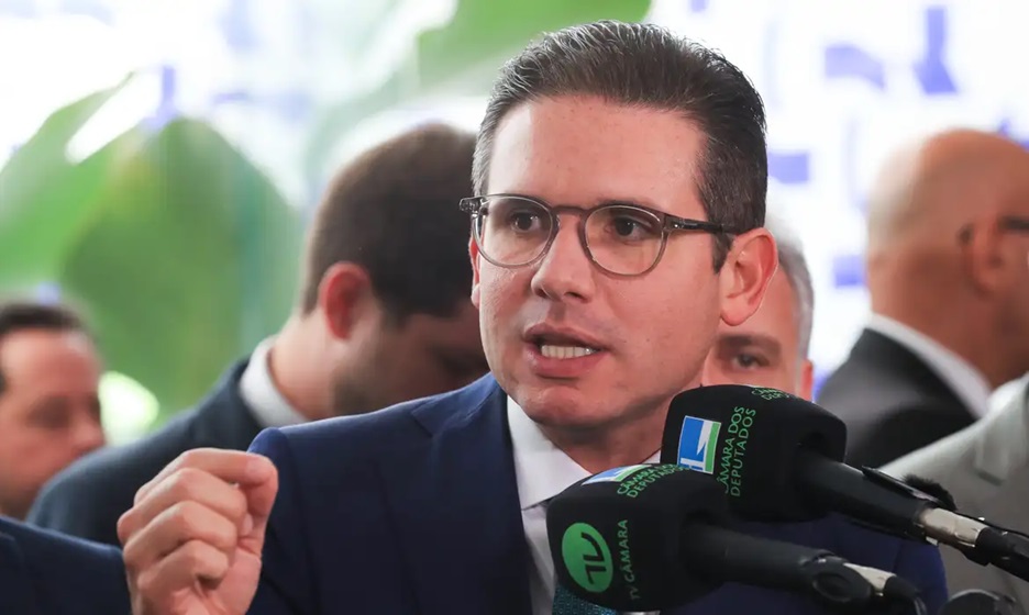 Adultização de crianças nas redes vira pauta na Câmara dos Deputados após denúncia de Felca