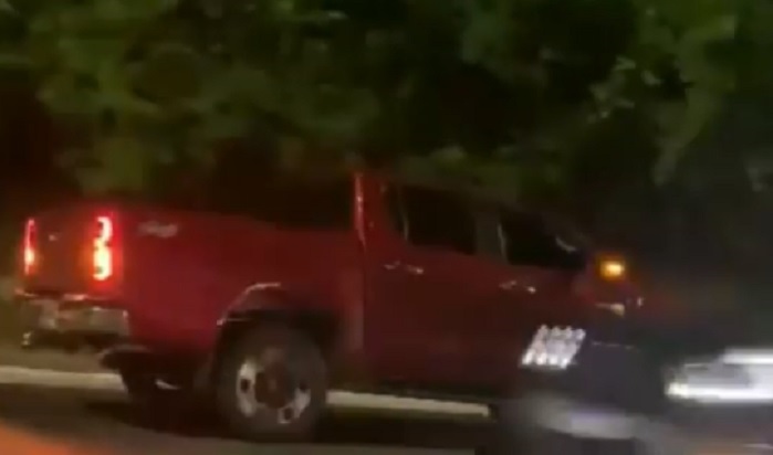Vídeo mostra Hilux na contramão em alta velocidade em avenida de Manaus