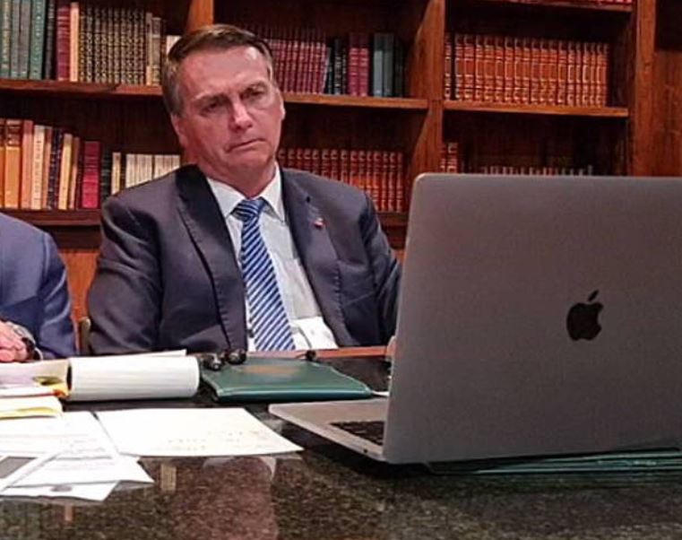 Bolsonaro é intimado a depor na PF por vazar informações sobre ataque hacker ao TSE