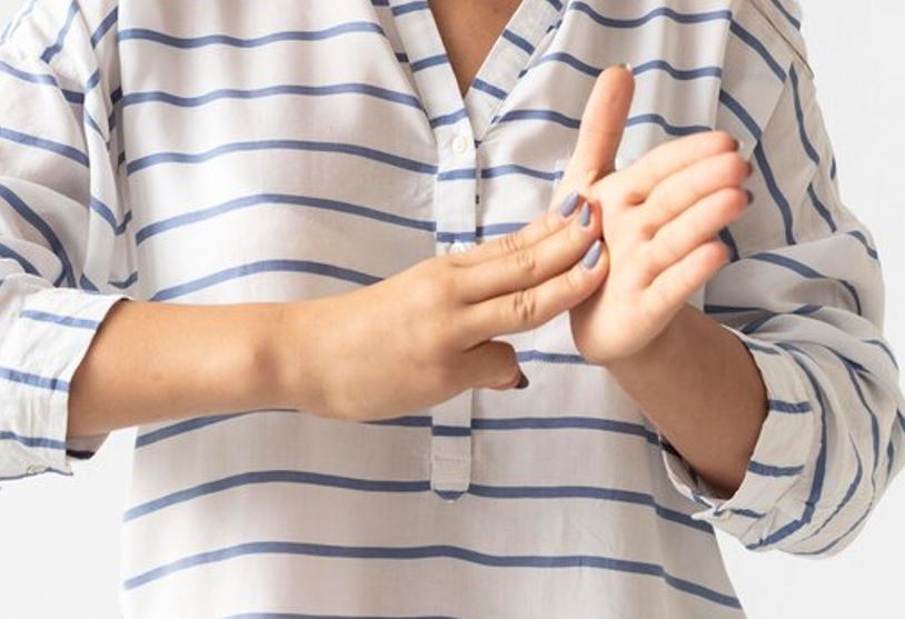 Justiça do Amazonas ordena que UFAM disponibilize intérprete de Libras para aluno