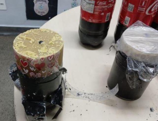 Homem é preso com 18 kg de drogas escondidos em refrigerantes no Porto de Manaus