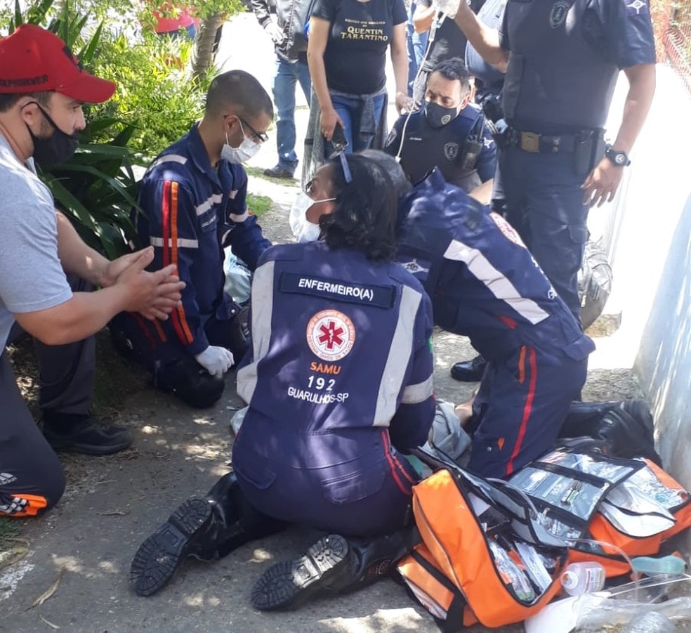 Porteiro morre enquanto aguardava na fila para ser demitido