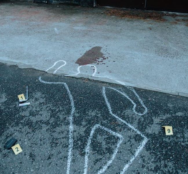 Membro de facção morre e outro fica ferido em tiroteio com a polícia em Manaus