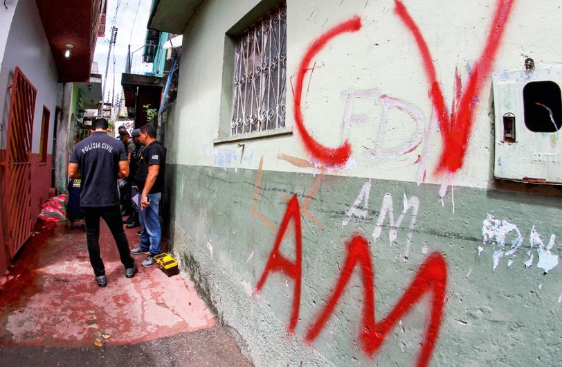 Tráfico de drogas e disputa entre facções fazem violência disparar no Amazonas