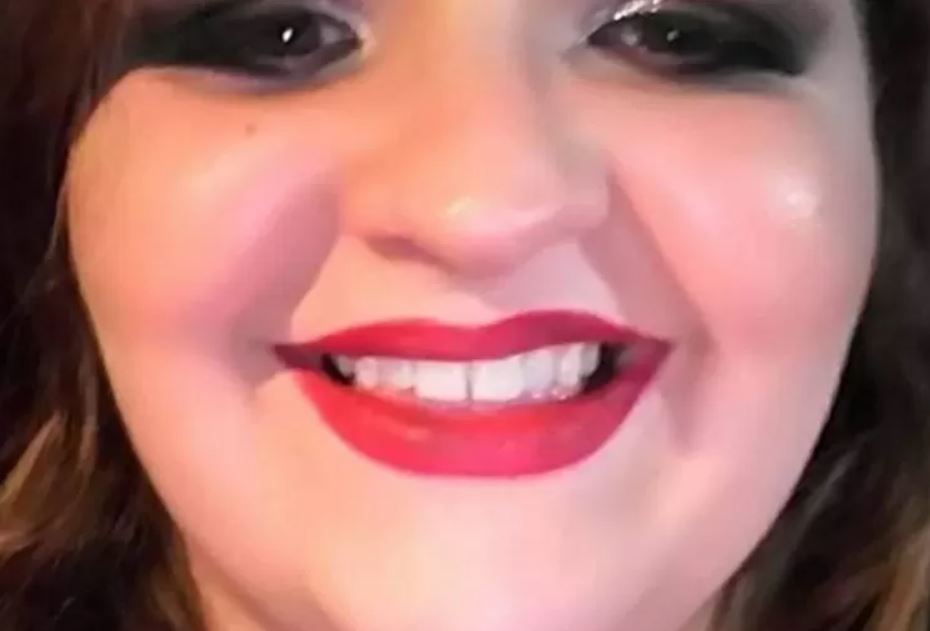 Mulher morre eletrocutada por lavadora de alta pressão enquanto lavava calçada de casa