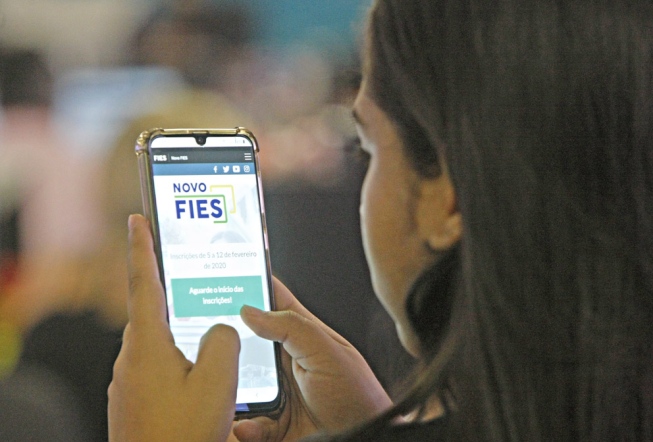 Inscrições para Fies começam nesta terça; veja como fazer