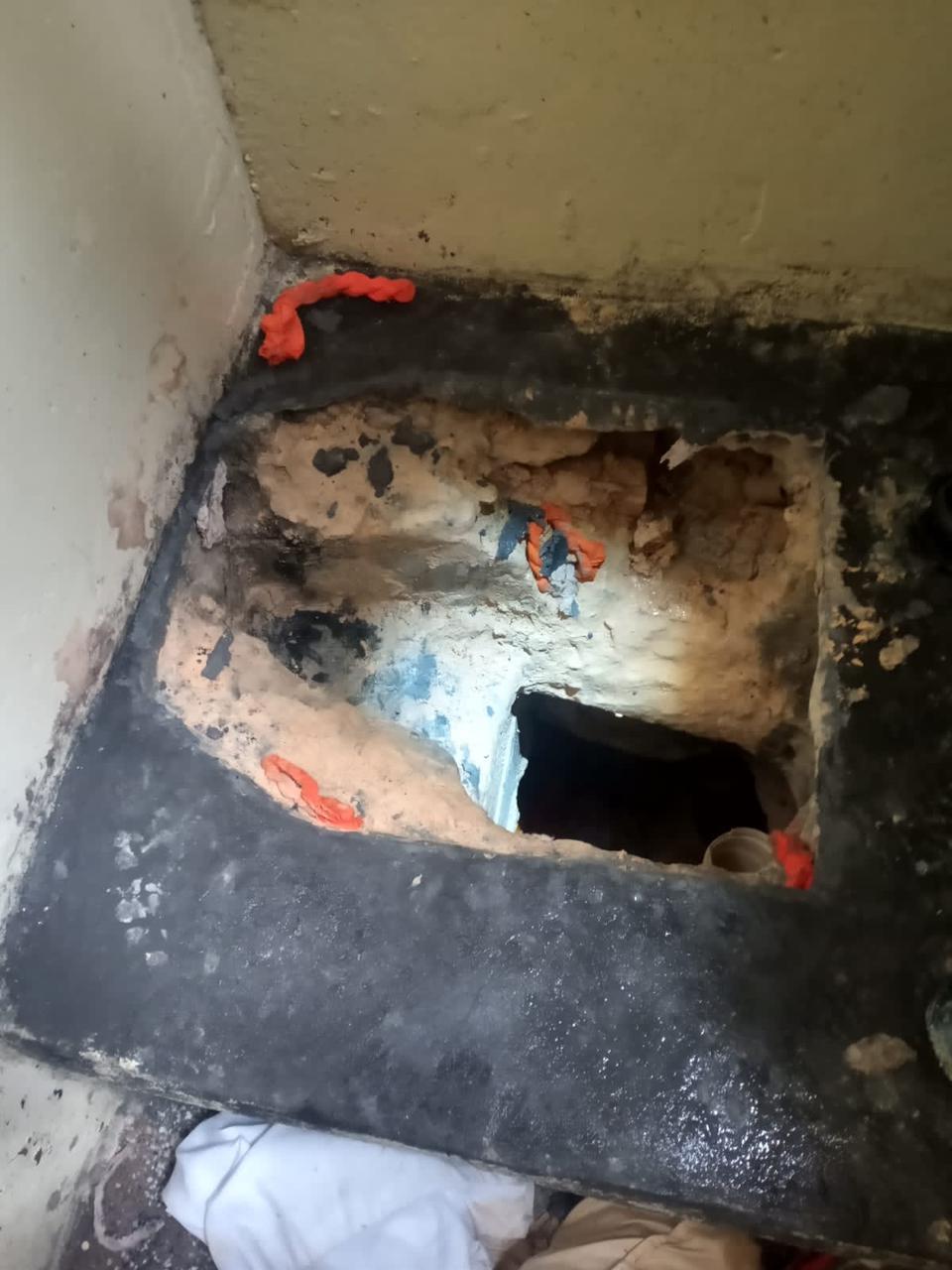 Em tentativa de fuga, detentos fazem buraco em cela de presídio de Manaus