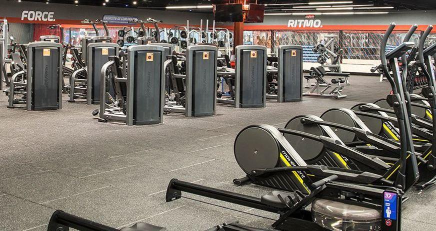 Academia deve indenizar cliente por cobrar mensalidade na pandemia em Manaus