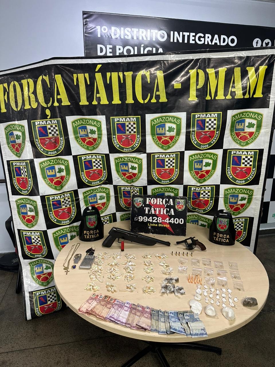 Dupla armada invade hotel no Centro de Manaus para matar rivais e acaba presa