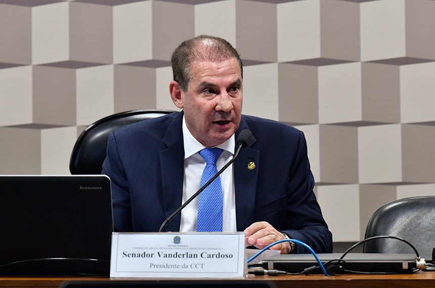 Senador Vanderlan Cardoso está com Covid-19 e dengue