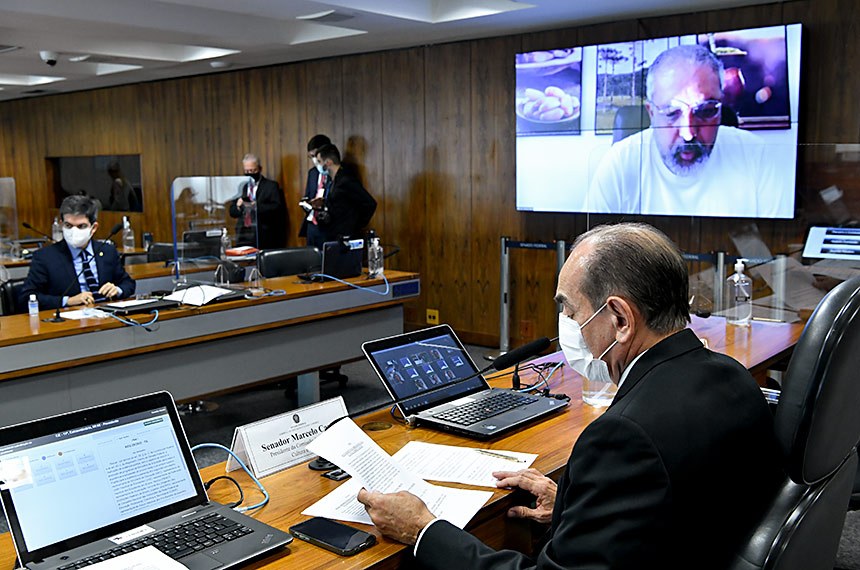 Comissão de Educação aprova convite a ex-ministro Weintraub