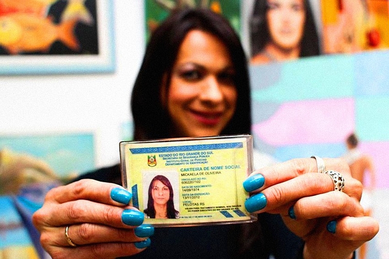 Registros de mudança de gênero em cartórios sobem em 2022 e batem recorde; veja