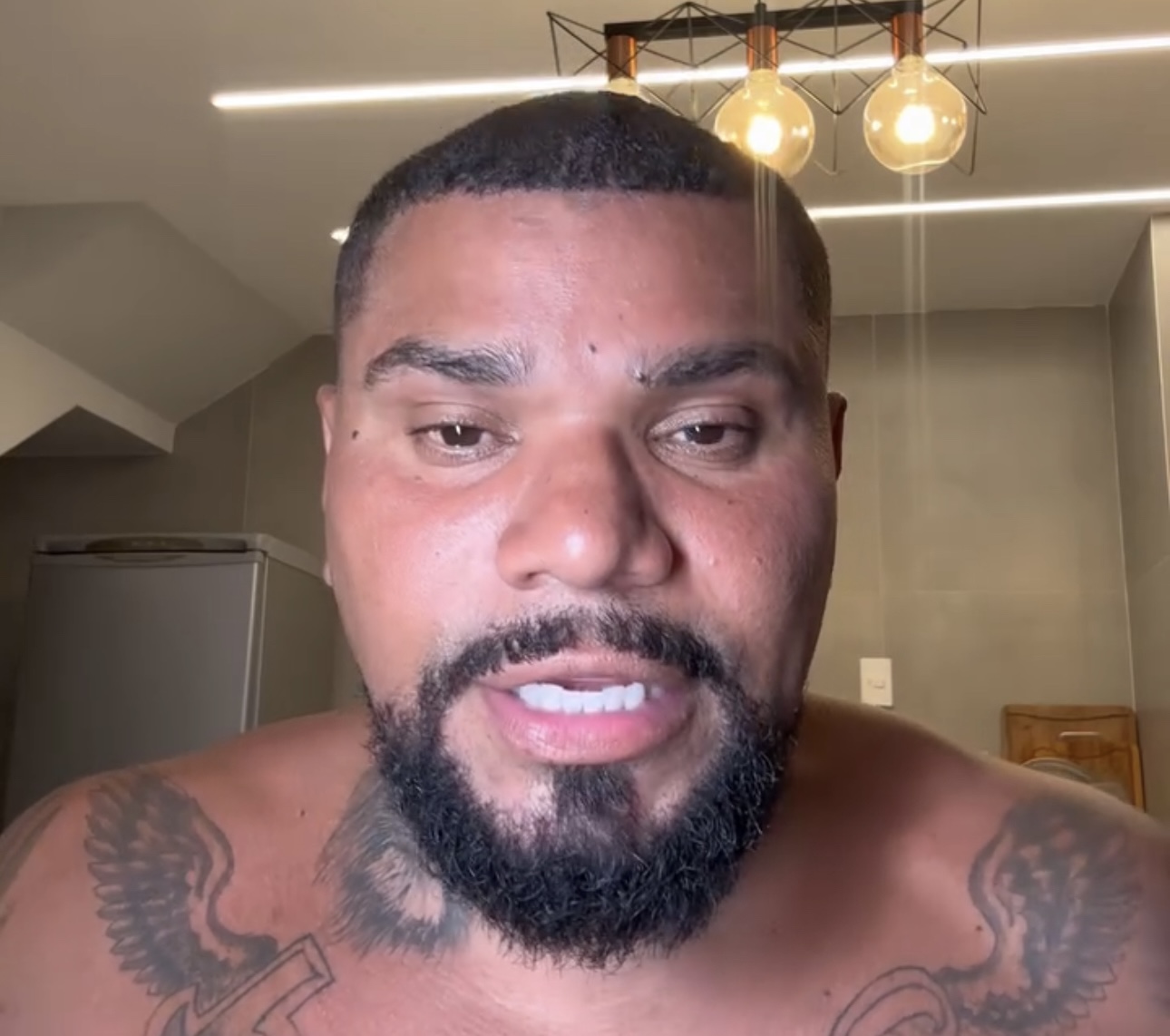 Naldo diz que bateu recorde de sex0 na semana: “41 vezes”