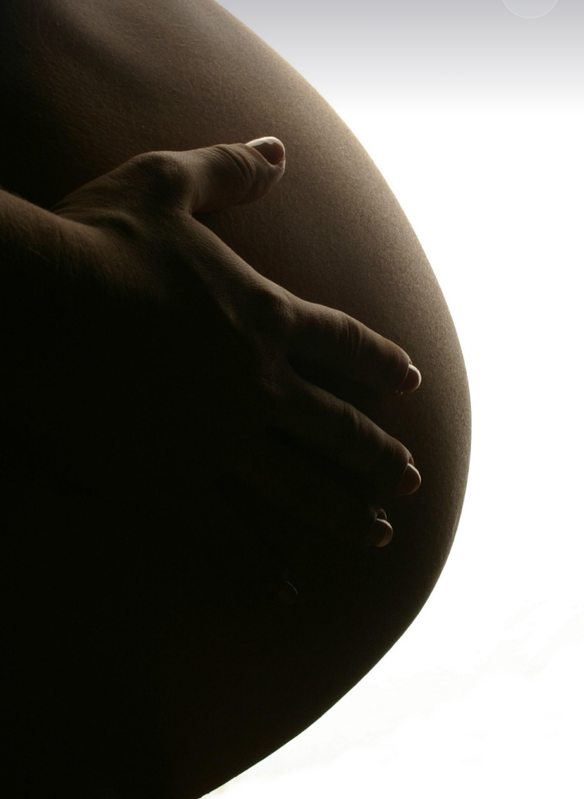 Marido é preso ao espancar e ameaçar matar grávida em Manaus 