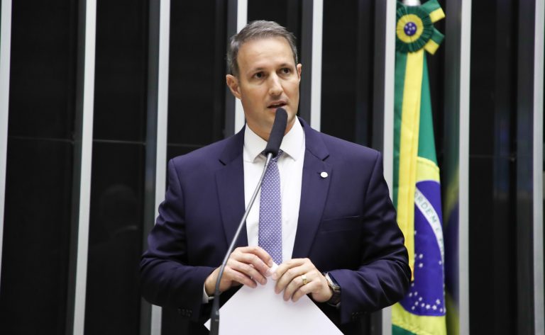 Câmara aprova projeto que acaba com 'saidinha' de presos