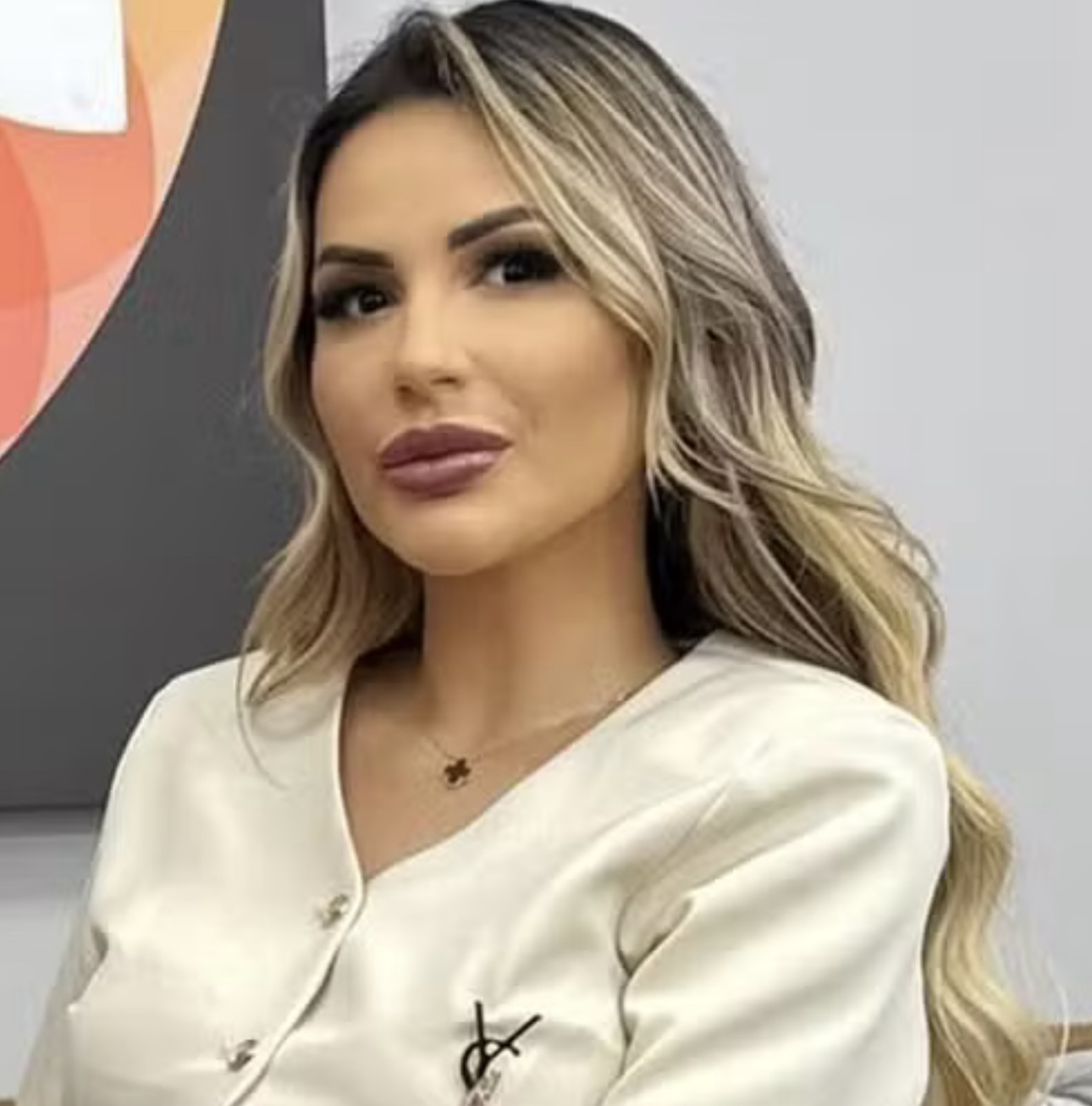 Defesa de Deolane Bezerra entra com novo pedido de habeas corpus 