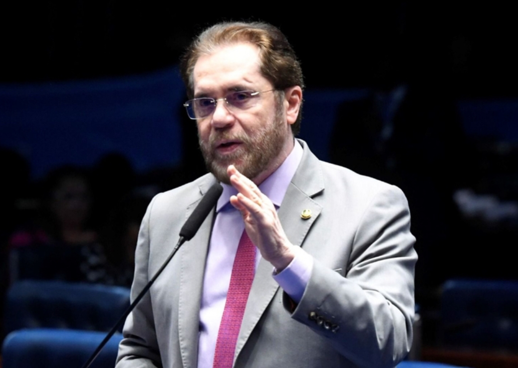 Plínio se defende de acusações de machismo e explica fala sobre Marina Silva