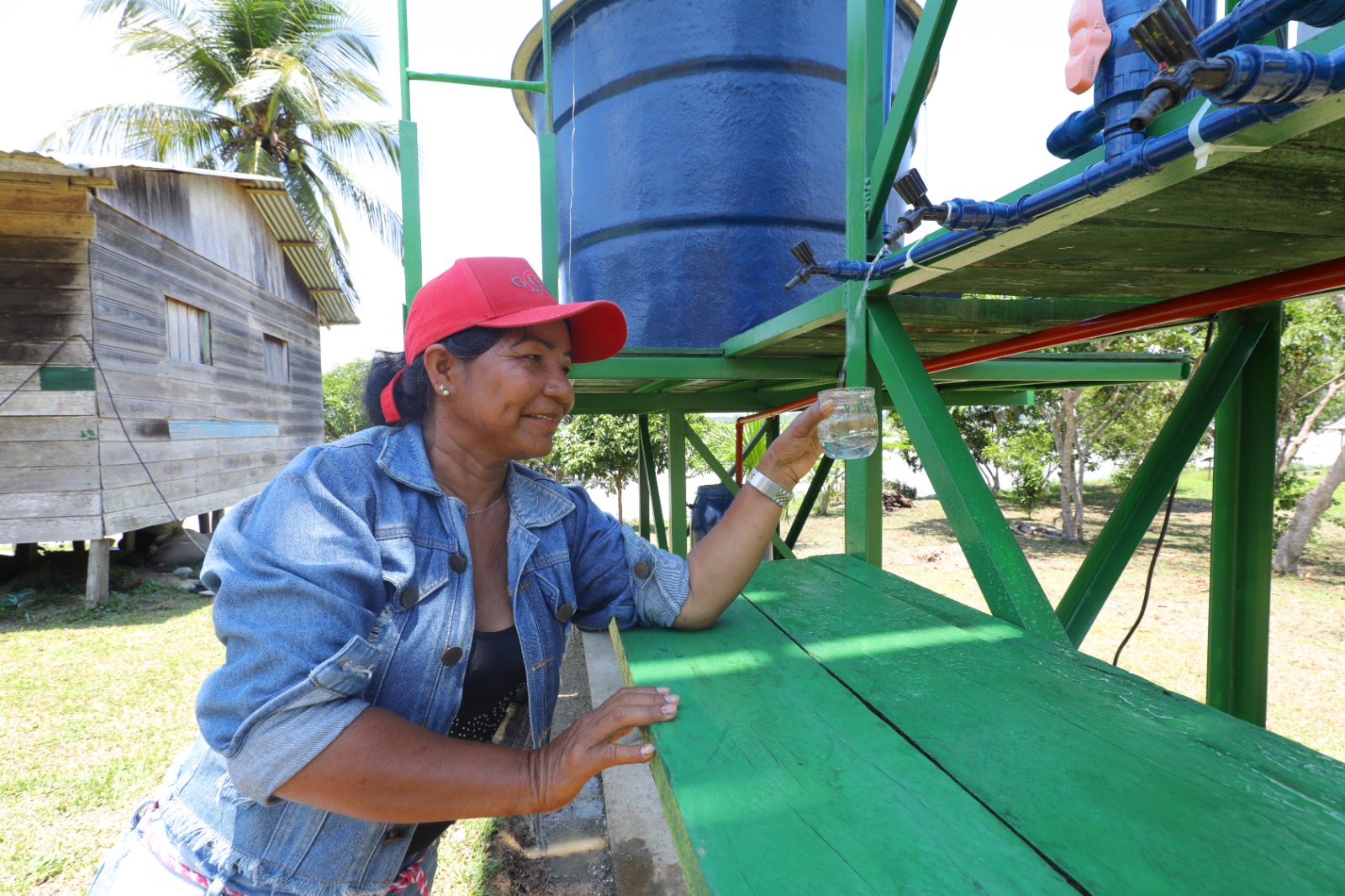 Mais de 400 purificadores de água são instalados em locais atingidos pela seca no Amazonas