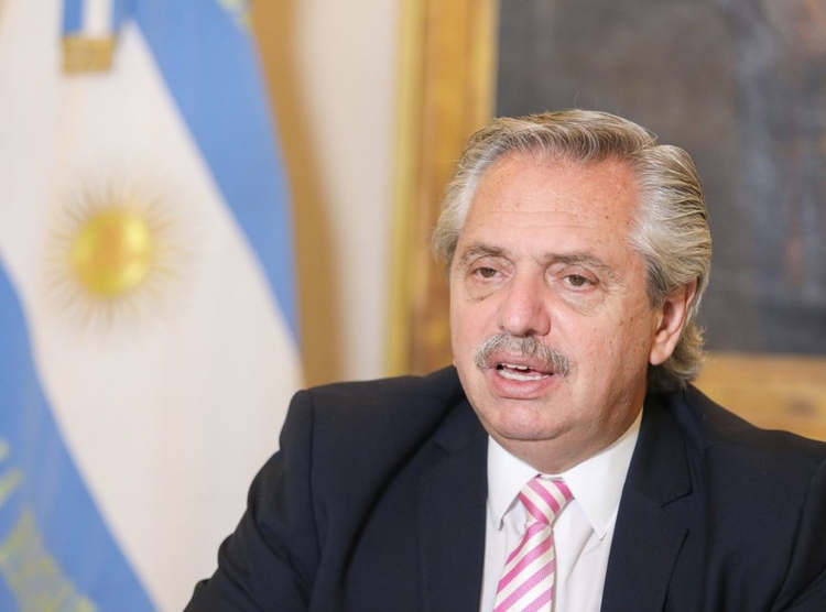 Presidente da Argentina testa positivo para Covid após 1ª dose da vacina