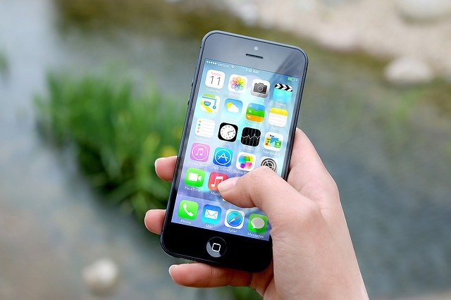 Leilão da Receita Federal tem iphone a partir de R$ 750; confira