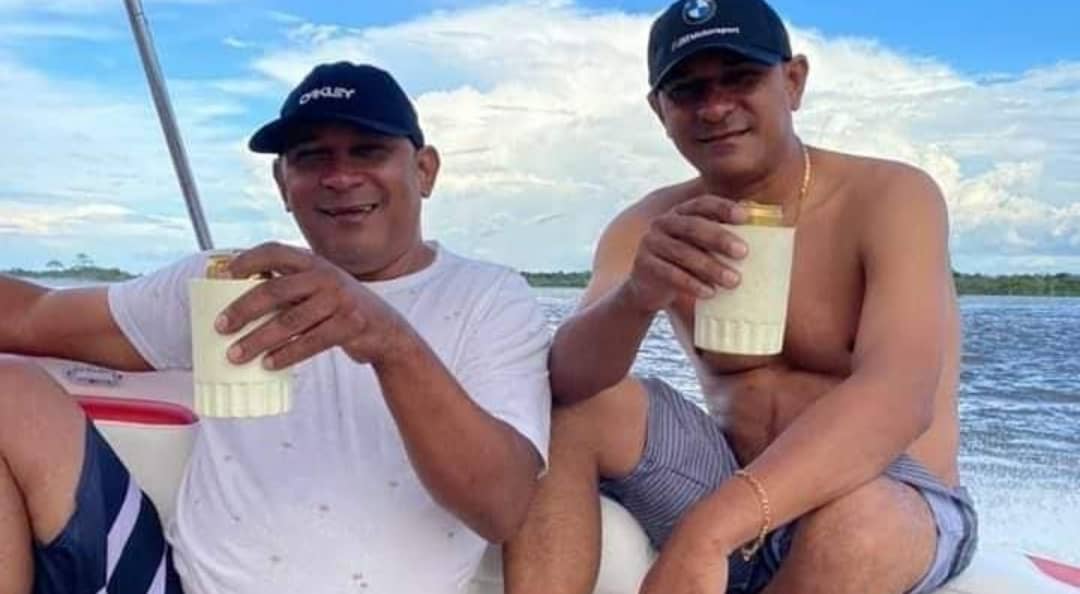 Novo vídeo mostra execução de irmãos gêmeos em drogaria da Compensa